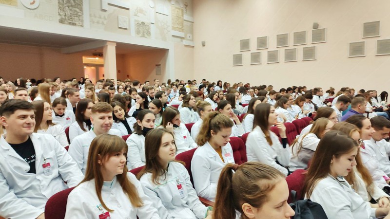 У Гродзенскім медуніверсітэце адбылася сустрэча прадстаўнікоў устаноў аховы здароўя са студэнтамі-выпускнікамі ВНУ
