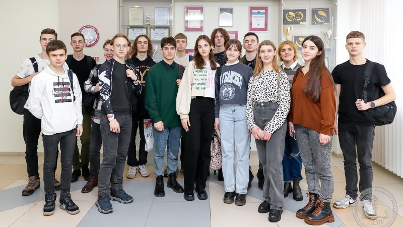 Гродзенскі медуніверсітэт наведалі школьнікі з гімназіі Лунінца