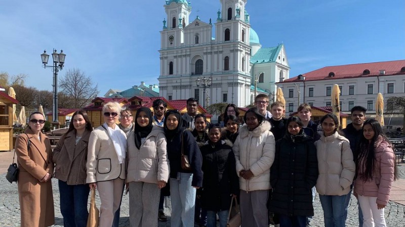 "The Royal City of Grodno" admired by the foreign and Belarusian students