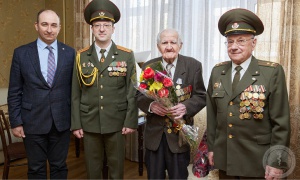 Поздравление ветеранов ГрГМУ с Днём Победы