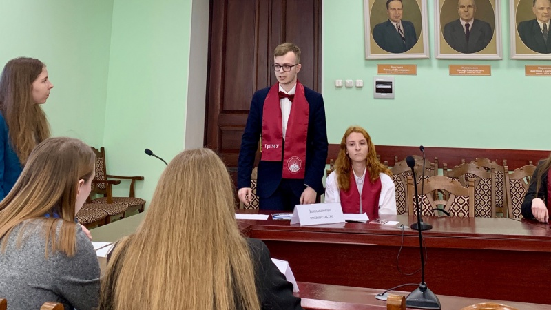 2023-04-20 08.20.38-