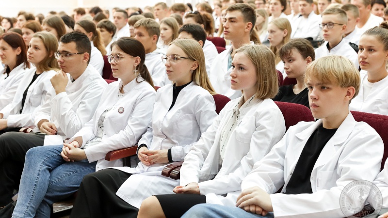 Встреча ректора со студентами-первокурсниками