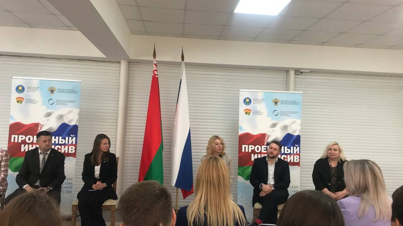 IMG-4dd5ff6bba17f4cddba2b5b8f1422560-V