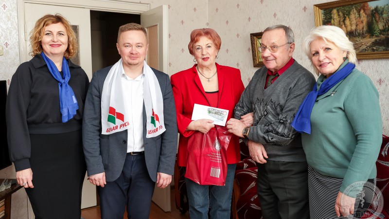 Посещение сотрудников вуза в рамках мероприятий к Международному дню инвалидов