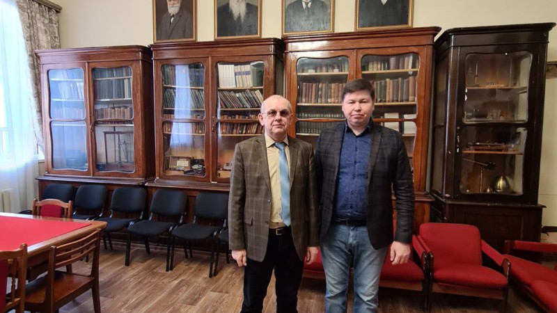 Заведующий кафедрой нормальной физиологии профессор Зинчук В.В. и заведующий кафедрой нормальной физиологии Казанского государственного медицинского университета Мухамедьяров М.А.