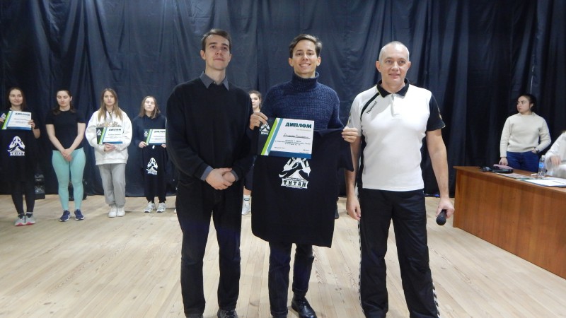 Победитель турнира ТИТАН в весовой категории до 65 кг Дементей Константин (ГрГМУ)