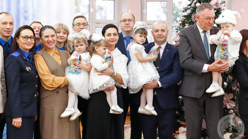 Новогодняя благотворительная акция «Наши дети»