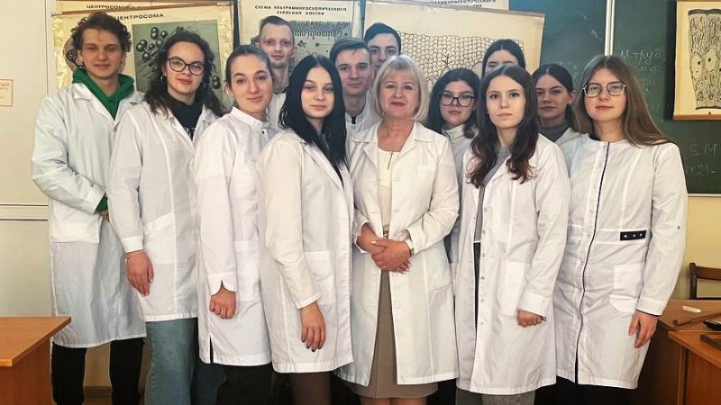 Воспитательное мероприятие на тему «Международный день родного языка». 11 группа 1 курса педиатрического факультета. Преподаватель Михальчук Е. Ч.