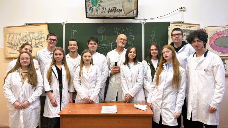 Воспитательное мероприятие на тему «День родного языка». 7 группа 1 курса педиатрического факультета. Преподаватель Лис Р. Е.