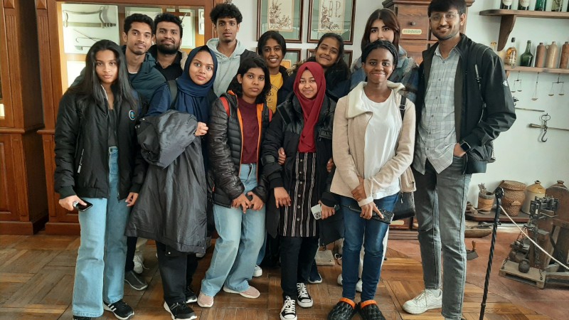 Студенты курируемой Фединой Е. М. 15 группы 1 курса факультета иностранных учащихся на экскурсии в аптеке-музее города Гродно