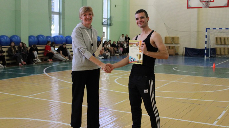 3 место КОМАНДА        НЕ СМЕШНО,ВПЕРЁД