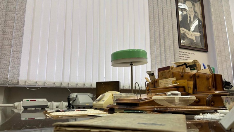 photo_5292176647241010750_y