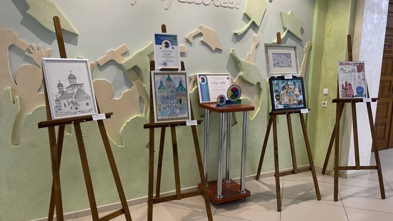 photo_5303371861750124044_y