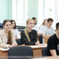 В ГрГМУ абитуриенты продолжают сдавать внутренний экзамен по биологии