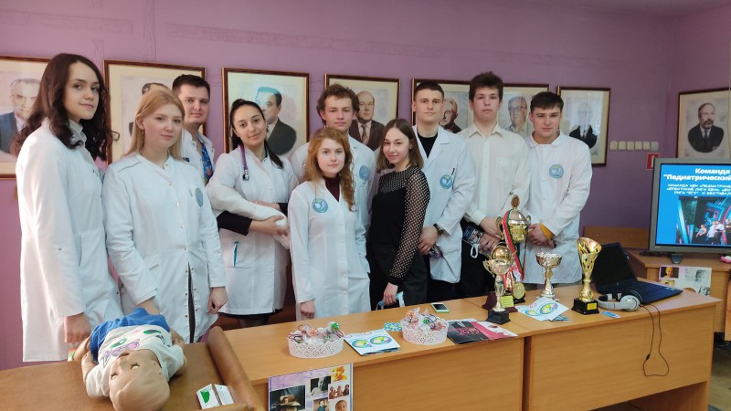 Студенты-педиатры приняли участие в дне открытых дверей ГрГМУ