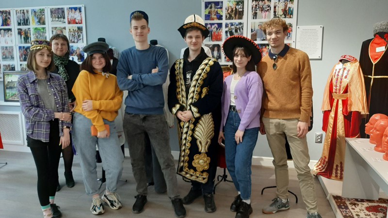 Студенты посетили культурный центр «Фестивальный»