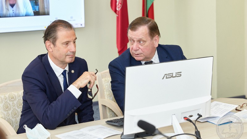 Актуальные проблемы биохимии обсуждают на международной научно-практической конференции в ГрГМУ