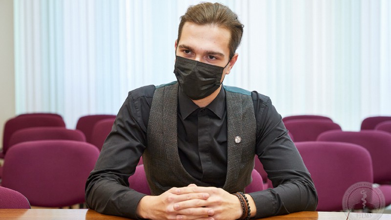 «Понимаю, что это необходимая мера». Студенты ГрГМУ рассказали о своем опыте вакцинации