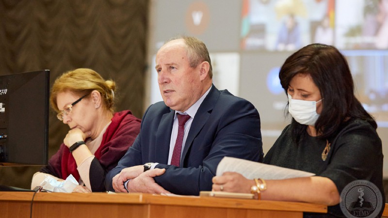В ГрГМУ состоялась встреча представителей учреждений здравоохранения со студентами-выпускниками вуза