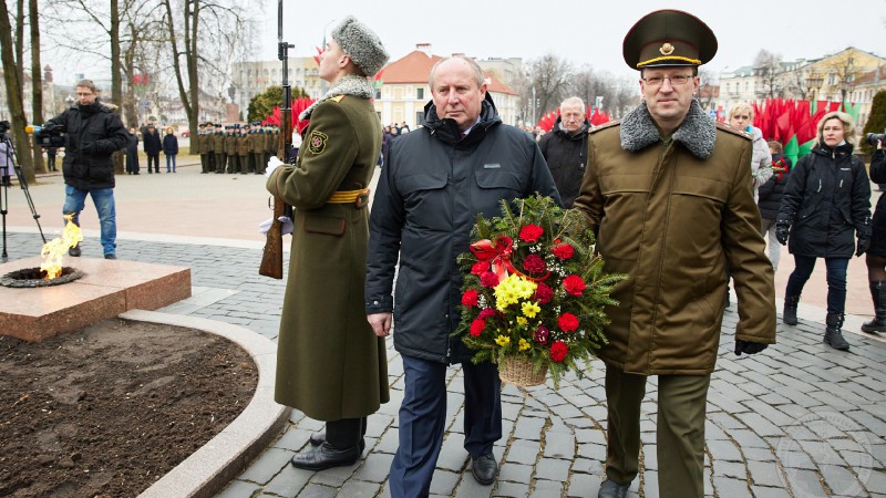 Гродненский медуниверситет принял участие в торжественных мероприятиях, посвященных Дню защитника Отечества
