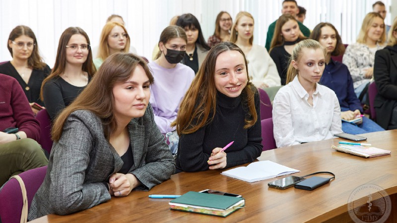 Квест для первокурсников, акция «Корзина добра» и мастер-классы. В ГрГМУ прошли Дни педиатрического факультета