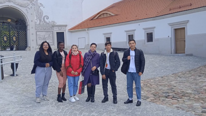 Экскурсия в Старый замок со студентами факультета иностранных учащихся