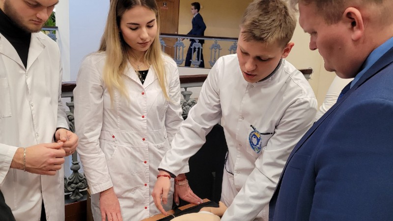 Гродненский медуниверситет провел профориентационные мероприятия в лицее Бреста