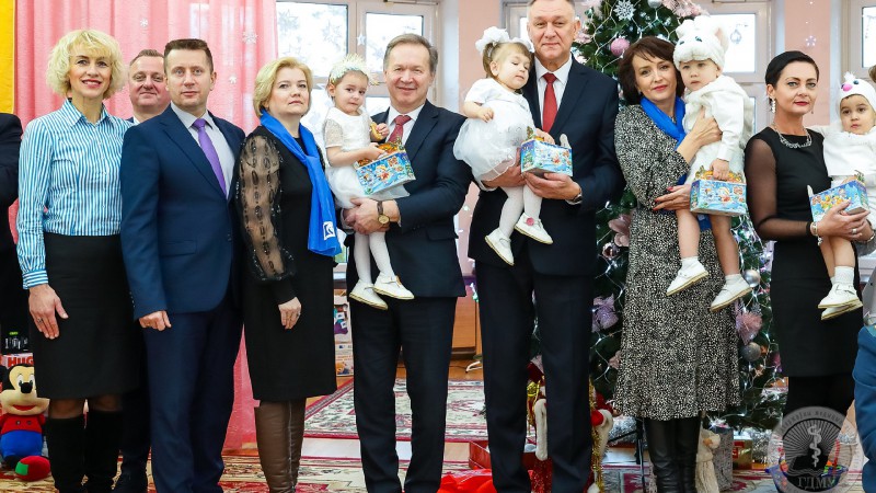 «Пусть сбудутся все мечты». Руководство Гродненского медуниверситета приняло участие в акции «Наши дети»