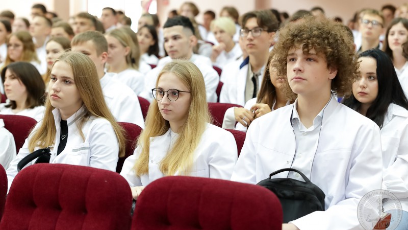 Встреча ректора ГрГМУ со студентами-первокурсниками