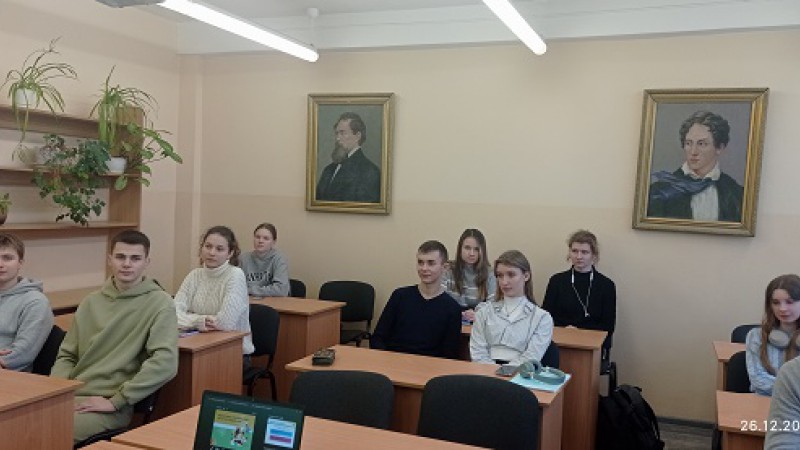 Заседание студенческого научного кружка кафедры иностранных языков