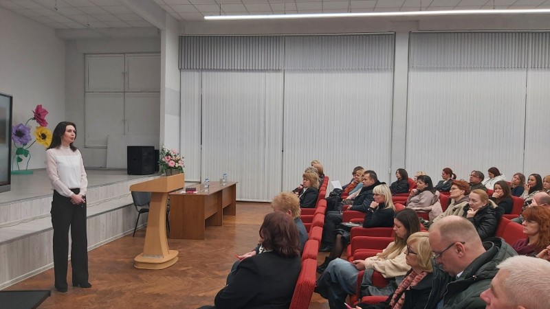 Сотрудники ГрГМУ провели профориентационное мероприятие в Гимназия №2 города Гродно