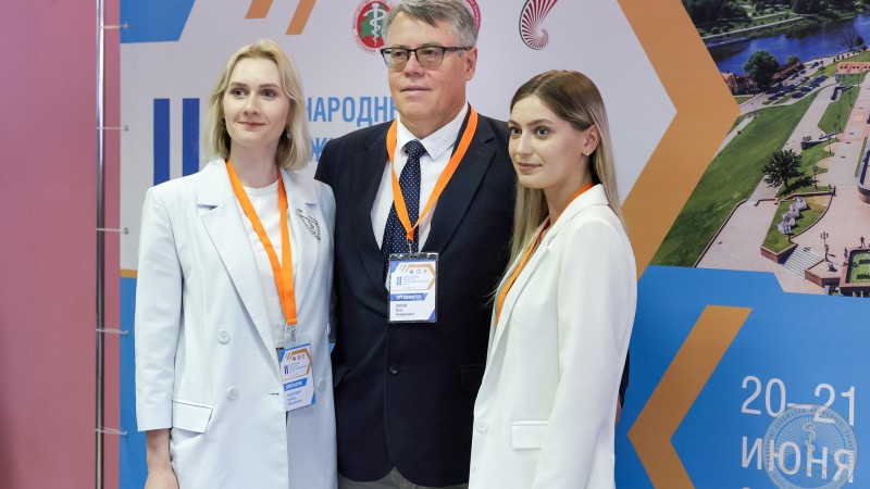 Интерактивные мастер-классы, новые знания и обмен опытом: II Международный молодежный оториноларингологический форум проходит в ГрГМУ