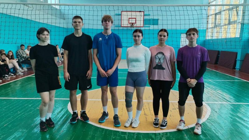 Волейбольное соревнование среди первокурсников