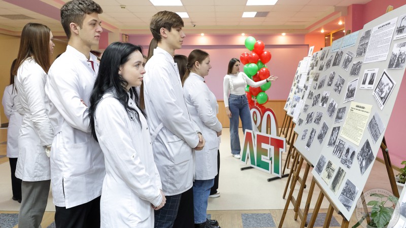 Выставка к Международному дню памяти жертв преступления геноцида