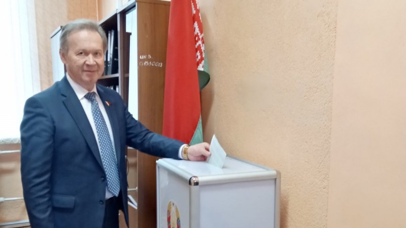 Член Совета Республики Национального собрания Республики Беларусь, ректор ГрГМУ Игорь Жук сделал свой выбор!