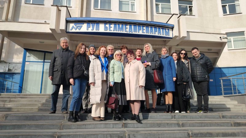 Фотофакт: делегация ГрГМУ приняла участие в Дне открытых дверей РУП "Белмедпрепараты"