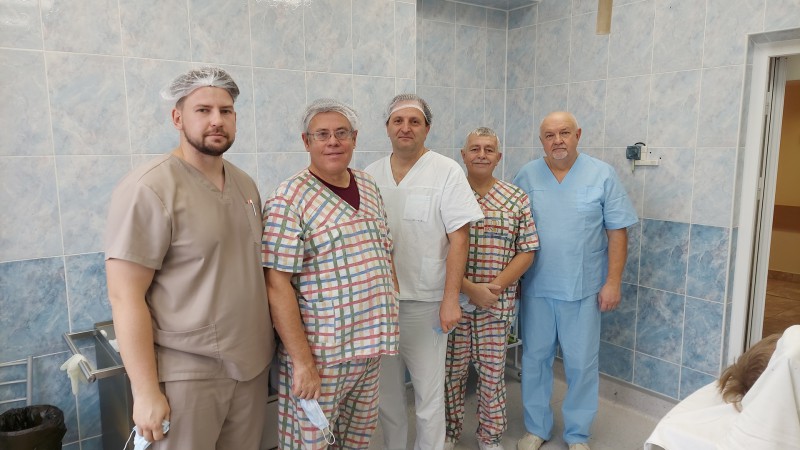 В Гродненской университетской клинике провели уникальную реконструктивную операцию по созданию новой ушной раковины