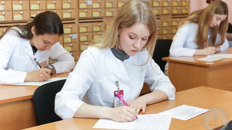 Шаг к профессиональному будущему: в Гродненском медуниверситете проходит сдача государственных экзаменов