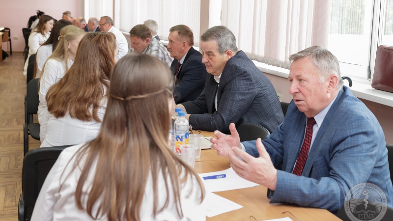 В Гродненском медуниверситете продолжается сдача государственных экзаменов