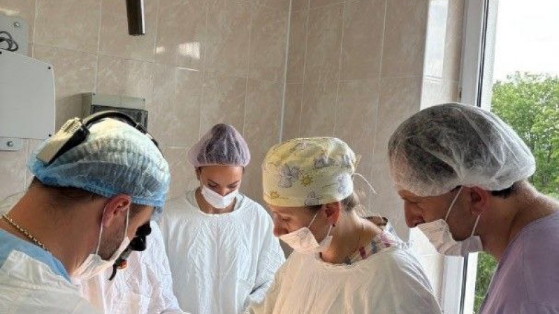 Мастер-класс по хирургическому лечению детей с врожденной патологией лица провели в Гродненской университетской клинике