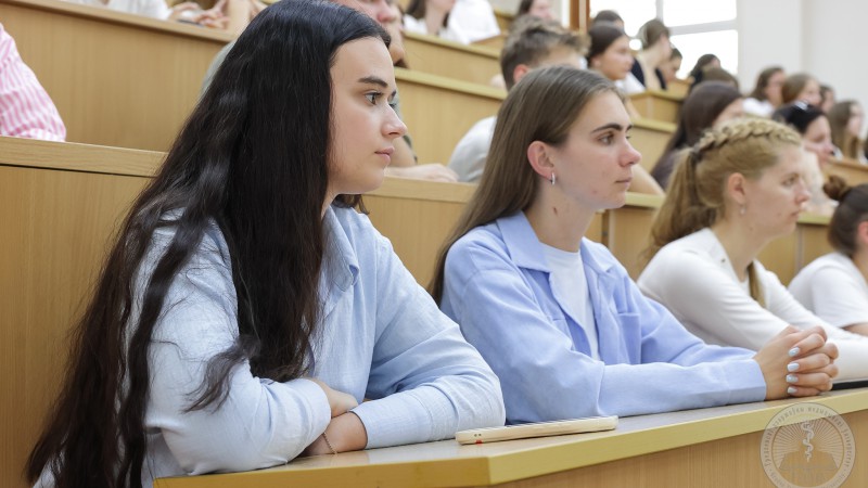 Знакомство с медициной: в ГрГМУ прошел цикл открытых лекций