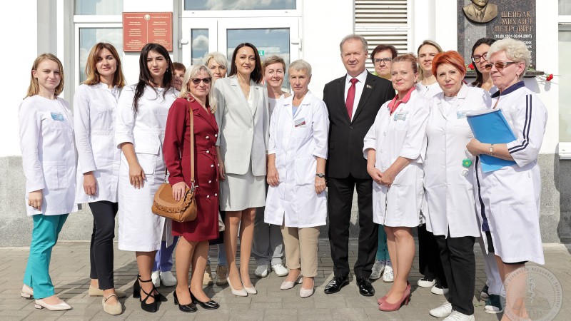 Торжественное открытие мемориальной доски профессору М.П.Шейбаку