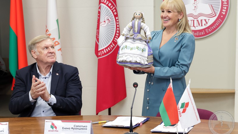 С пользой для университета, общества и страны. Диалоговая площадка с председателем Ленинской районной организации Гродно РОО «Белая Русь» прошла в ГрГМУ