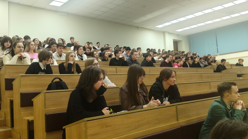 Большой разговор о законе и ответственности. В ГрГМУ прошел единый информационный час для студентов