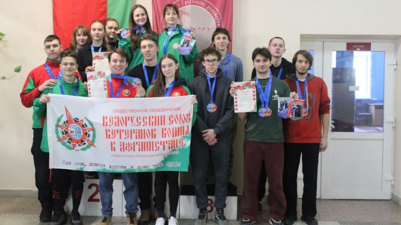 В ГрГМУ прошла открытая военно-прикладная игра «Зимний разведатлон - 2026»