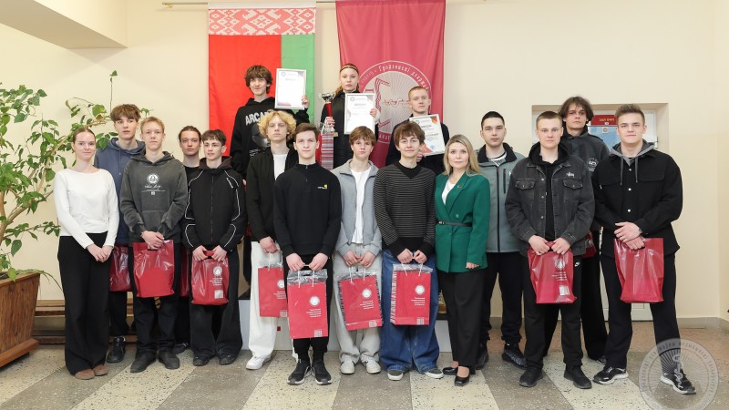 Впервые в стране! ГрГМУ провел военно-прикладную игру «Разведатлон-2026» для учащихся медицинских классов