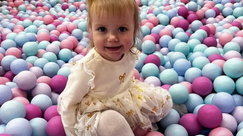 Диплом с отличием и новый статус «мама» и «папа». Студенты Гродненского медуниверситета рассказали о том, как совмещать учебу и родительство