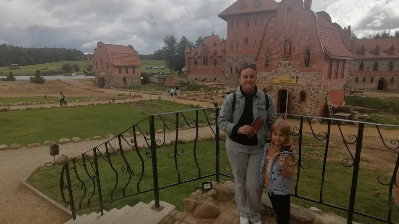 «Детей не надо воспитывать, их надо растить». Сотрудники самой «многодетной» кафедры ГрГМУ рассказали о медицине и родительстве
