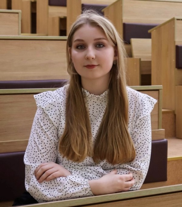 Лагутик Ирина