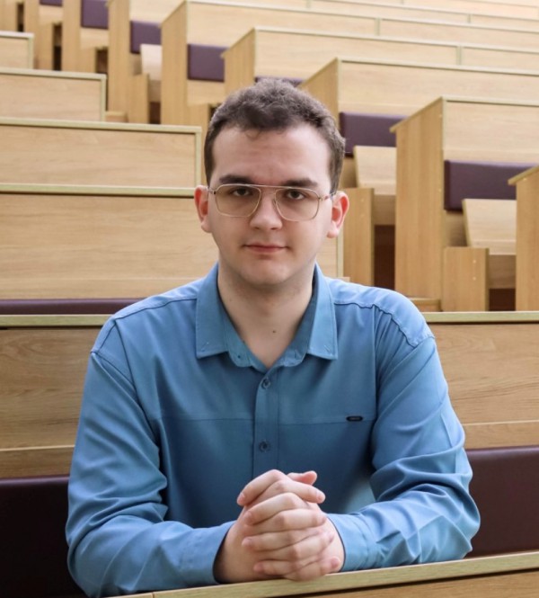 Сорокопыт Александр